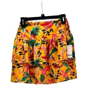 Bar III skirt XS  size